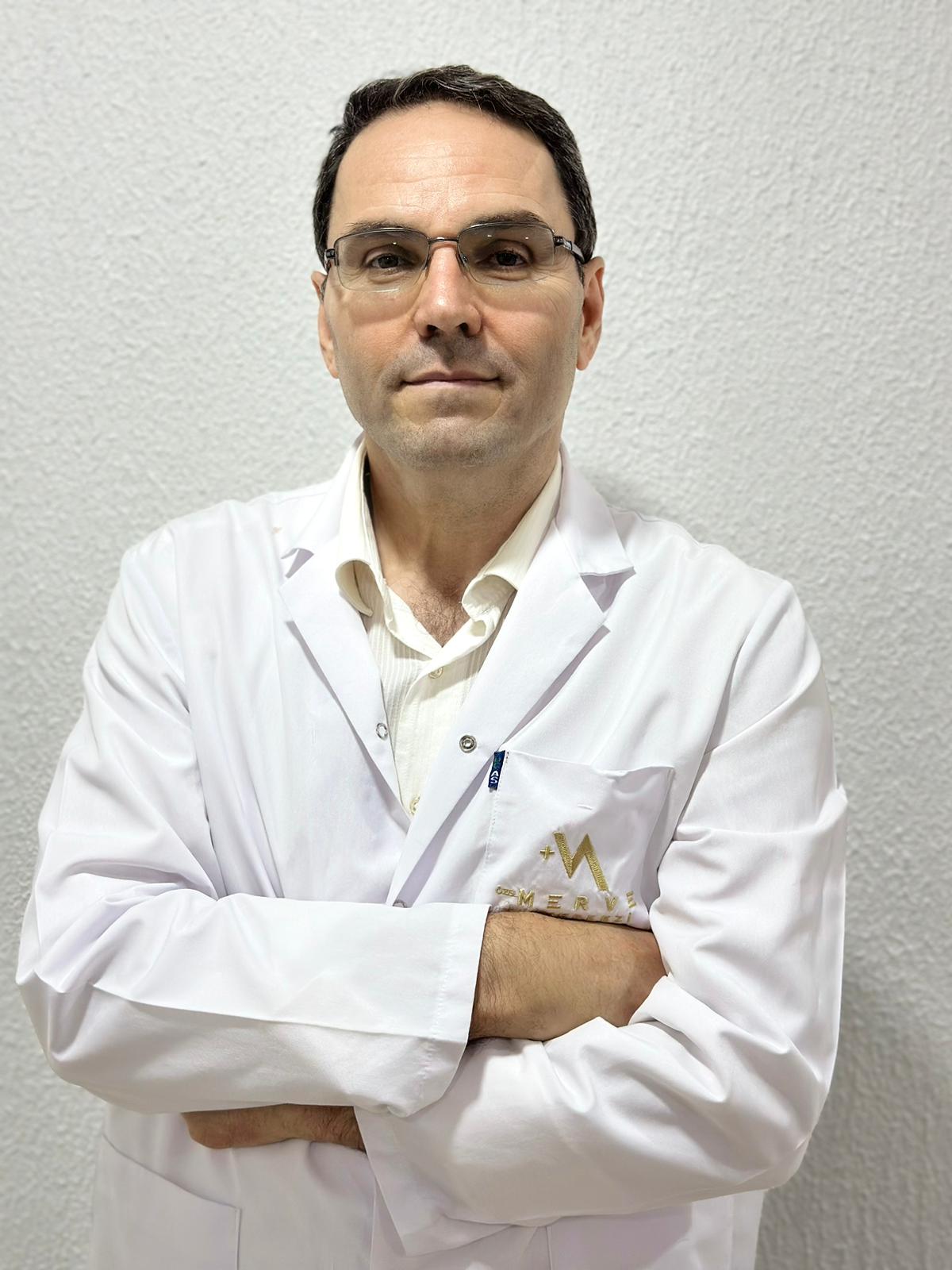 Op. Dr. Fuat Bora